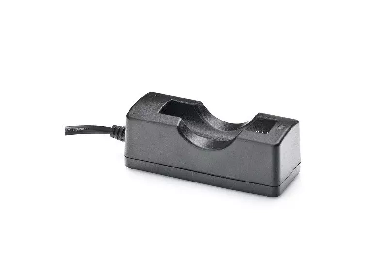 Latarka Black Eye 420 (ładowalna)