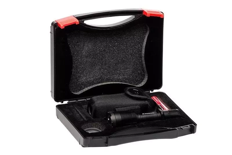 Latarka taktyczna Thunder XTR