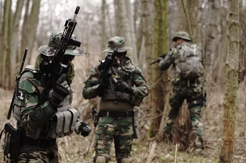 Combat Uniform Set - woodland