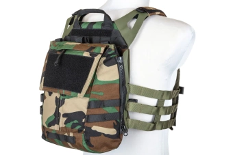 Kamizelka taktyczna Specna Arms Tactical typu Plate Carrier z panelem szturmowym Woodland